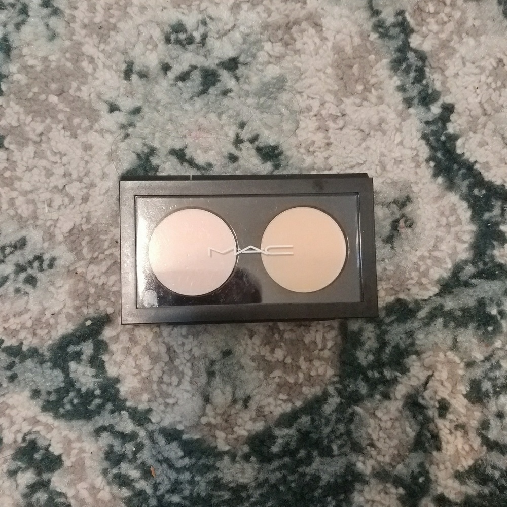 Concealer
